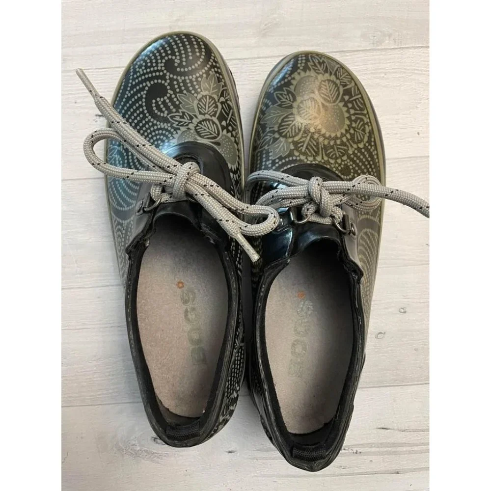 Bogs‎ womens slip on rain clogs size 6